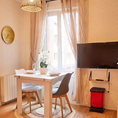 Exotic - Proche Gare - Wifi - Netflix Apartment